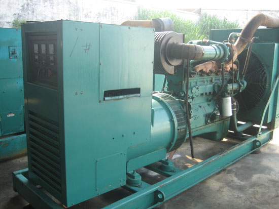 大足租赁发电机- 发电机碳刷磨损的原因是什么