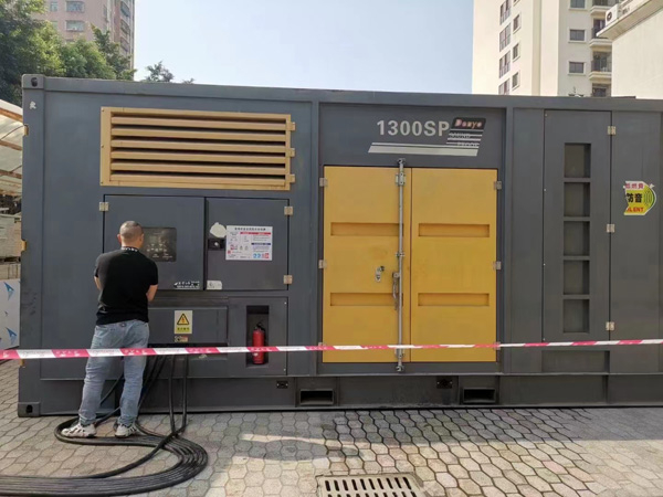 大足如何根据实际需求选择合适电压和功率的柴油发电机组？