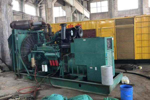 大足发电机组的空气滤清器应该如何保养？