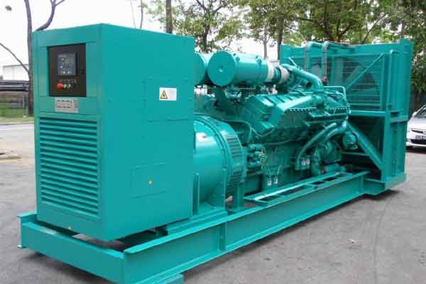 大足柴油发电机组电压不稳定怎样维修？