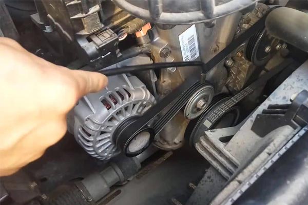 大足转速传感器的工作原理是什么？