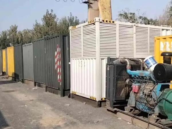 大足200KW柴油发电机机组每小时油耗是多少？